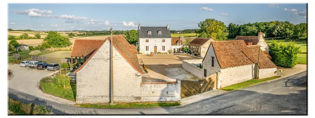Gites Arches De Muschamp Cussay Exterior photo